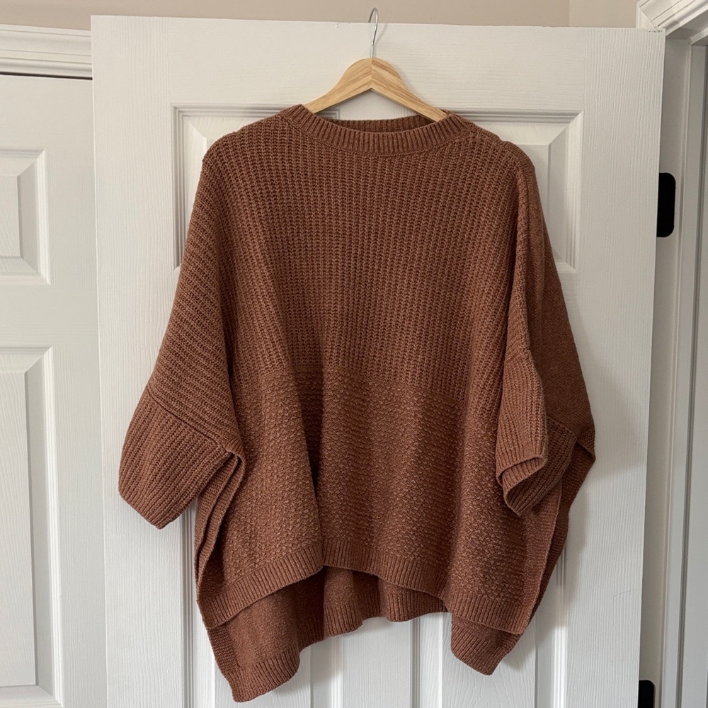 NWOT Universal Threads OSFM Sweater